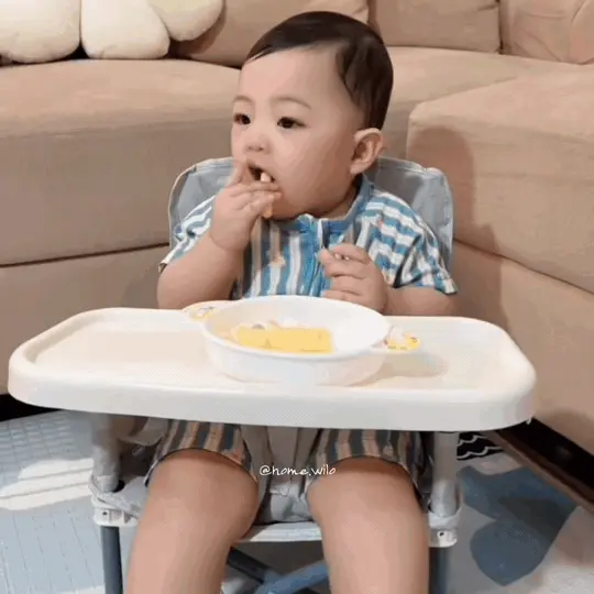 baby eating chair